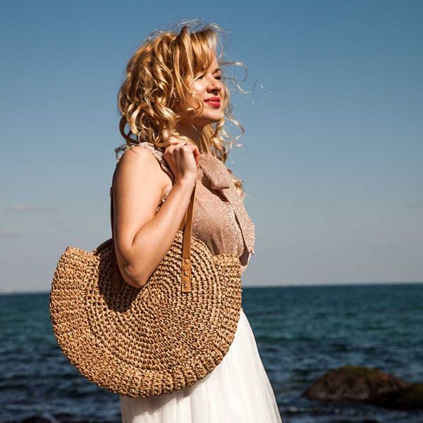 casual rattan women shoulder bags circle straw handbags beach bag fashion women's bag big capacity handmade summer totes
casual rattan women shoulder bags circle straw handbags beach bag fashion women's bag big capacity handmade summer totes