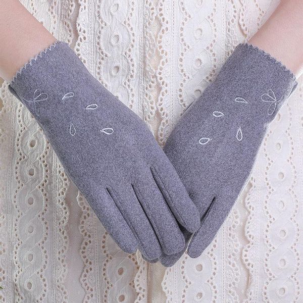 winter female sport cycling touch screen warm mittens korean flower embroidery single layer thin windproof driving gloves l70l, Blue;gray
winter female sport cycling touch screen warm mittens korean flower embroidery single layer thin windproof driving gloves l70l, Blue;gray