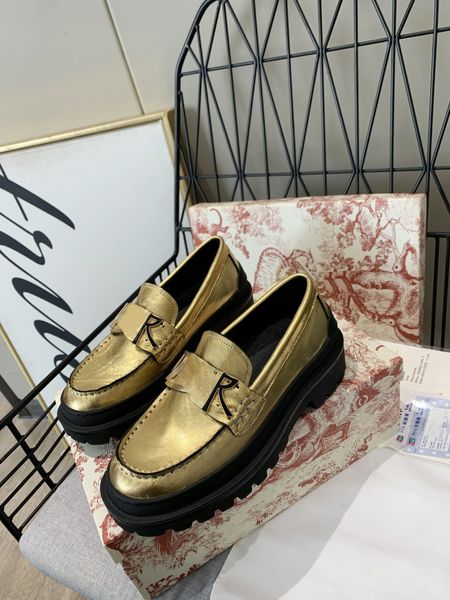 new classic shoes with thick soles, nuzhen patent leather, british college wind muffin single shoes in autumn and winter 2020, Black
new classic shoes with thick soles, nuzhen patent leather, british college wind muffin single shoes in autumn and winter 2020, Black