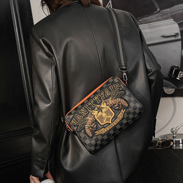 wholesale factory men leathers shoulder bag street personality contrast leather backpacks european and american popular embroidered handbag
wholesale factory men leathers shoulder bag street personality contrast leather backpacks european and american popular embroidered handbag