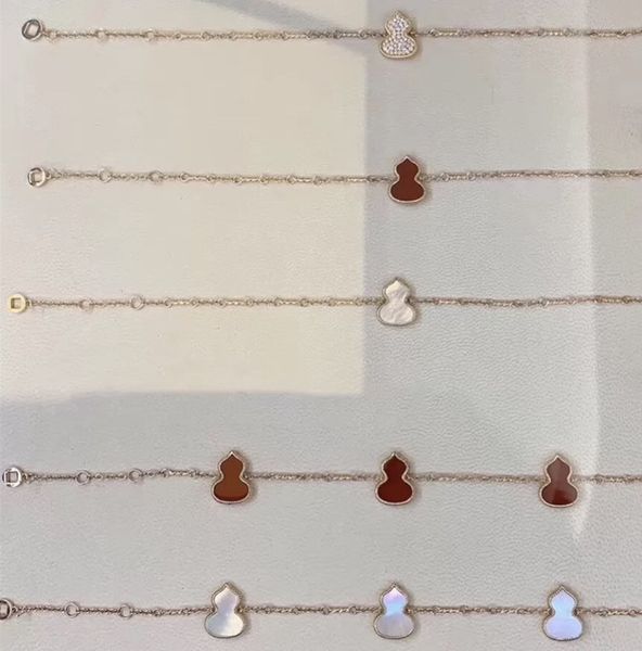 2020 new high-end ruby white fritillaria gourd bracelet,kirin red agate, hand-woven complex craft bracelet postage, Golden;silver
2020 new high-end ruby white fritillaria gourd bracelet,kirin red agate, hand-woven complex craft bracelet postage, Golden;silver