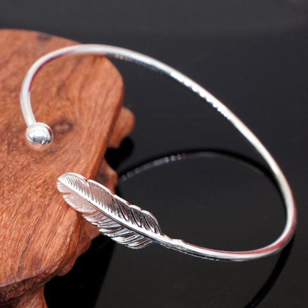 bangle silver color open bangles & bracelet fashion simple feather handmade jewelry gift for men women size adjustable, Black
bangle silver color open bangles & bracelet fashion simple feather handmade jewelry gift for men women size adjustable, Black