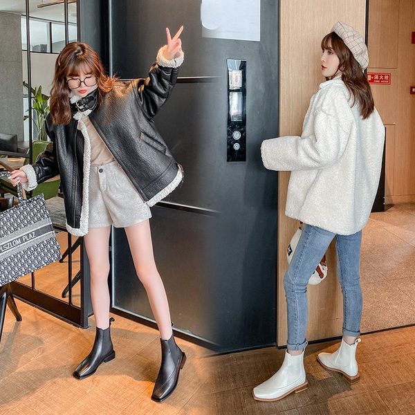 genuine leather women boots handmade new slip-on women's shoes spring/autumn leather platform flat heel ankle boots size 34-41, Black
genuine leather women boots handmade new slip-on women's shoes spring/autumn leather platform flat heel ankle boots size 34-41, Black