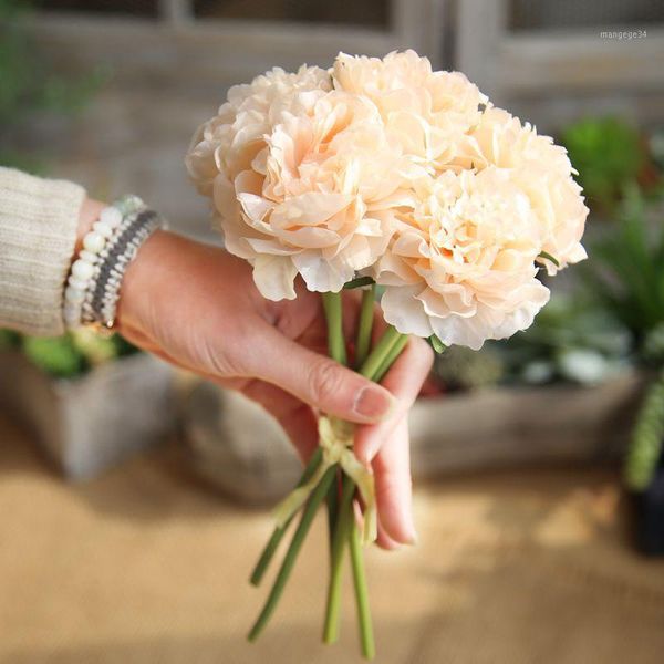 5pcs a bunch hydrangea a bouquet of fragrant peonies artificial flower fake flower home wedding bride holding flowers1
5pcs a bunch hydrangea a bouquet of fragrant peonies artificial flower fake flower home wedding bride holding flowers1