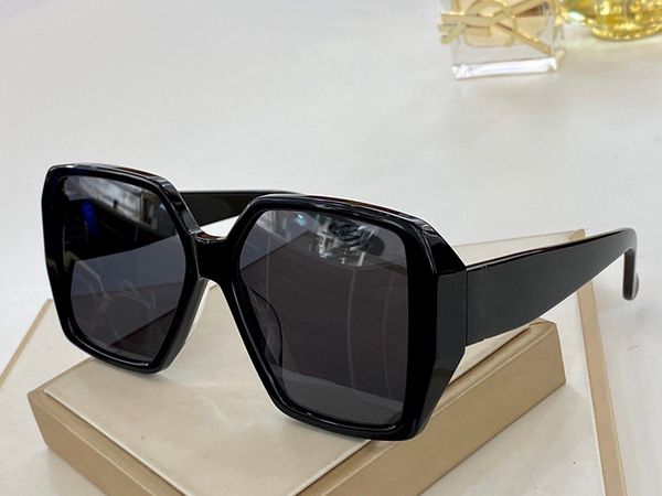 m66 sunglasses for women fashion popular full frame uv400 lens summer style big square frame come with case, White;black
m66 sunglasses for women fashion popular full frame uv400 lens summer style big square frame come with case, White;black