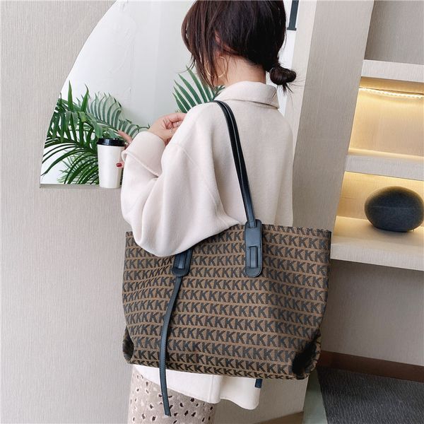 handbags bags women's large capacity shoulder 2021 korean fashion messenger canvas simple tote, Black;red
handbags bags women's large capacity shoulder 2021 korean fashion messenger canvas simple tote, Black;red