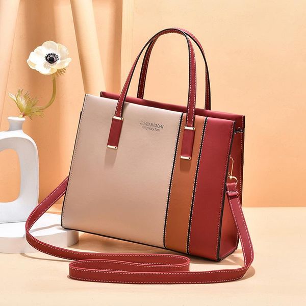 new 2021 fashion women handbags leather handbag elegant ladies casual crossbody bags shoulder messenger bag
new 2021 fashion women handbags leather handbag elegant ladies casual crossbody bags shoulder messenger bag