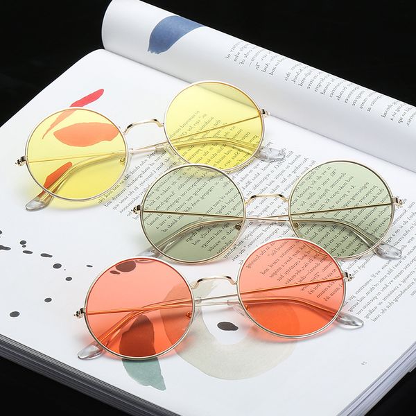 new round women fashion colorful ocean lens sunglasses retro all-match street shooting glasses driving uv400 oculos, White;black
new round women fashion colorful ocean lens sunglasses retro all-match street shooting glasses driving uv400 oculos, White;black