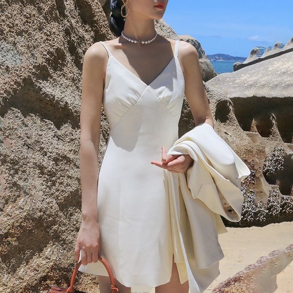cross backless strap design sense suspender short skirt suit women's autumn new design sense small sling coat coat suit fashion coj, Gray
cross backless strap design sense suspender short skirt suit women's autumn new design sense small sling coat coat suit fashion coj, Gray