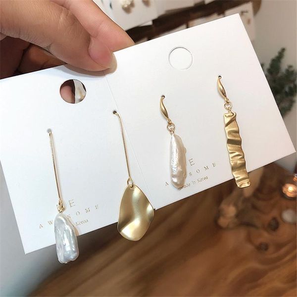 2020 new korean vintage asymmetry freshwater pearl drop earrings leaf shape metal chain for women girl fashion oorbellen jewelry, Silver
2020 new korean vintage asymmetry freshwater pearl drop earrings leaf shape metal chain for women girl fashion oorbellen jewelry, Silver