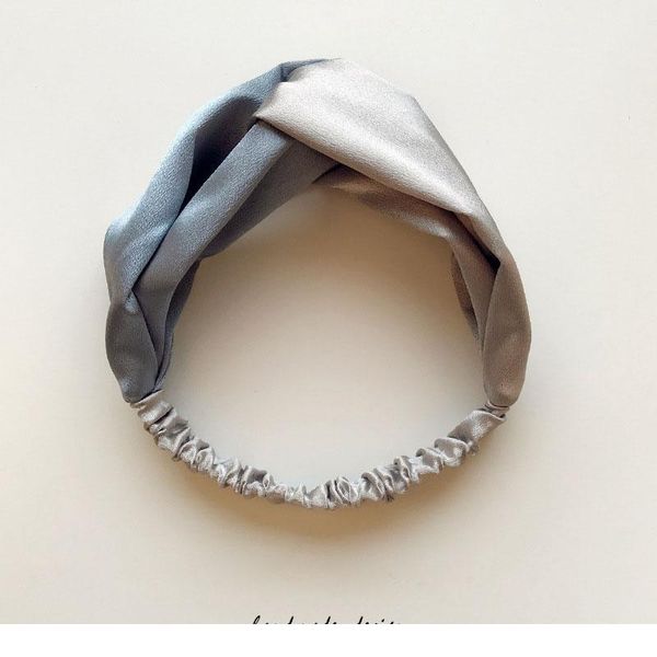 korean fashion soft velvet satin makeup sports yoga hair band girl woman hair accessories decorative headband yiwu pr qylxvc 
korean fashion soft velvet satin makeup sports yoga hair band girl woman hair accessories decorative headband yiwu pr qylxvc