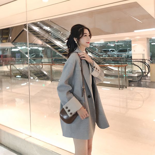 spring and autumn suit coat women's retro solid color lapel long sleeve loose casual fashion top, Gray
spring and autumn suit coat women's retro solid color lapel long sleeve loose casual fashion top, Gray