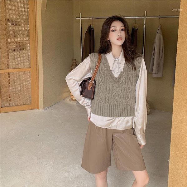 will fold in twist sleeveless vest sweater port of pure color + + design feeling joker taste five points leather pants1, Black;white
will fold in twist sleeveless vest sweater port of pure color + + design feeling joker taste five points leather pants1, Black;white