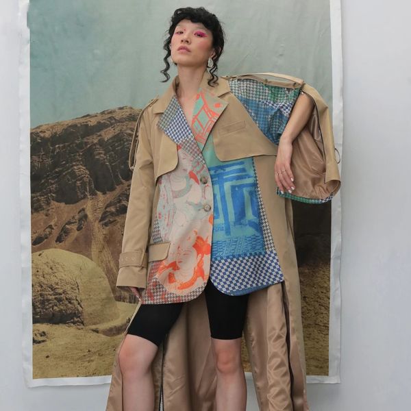 women hit color two false pieces print trench new lapel long sleeve loose fit windbreaker fashion spring autumn 2021, White;black
women hit color two false pieces print trench new lapel long sleeve loose fit windbreaker fashion spring autumn 2021, White;black