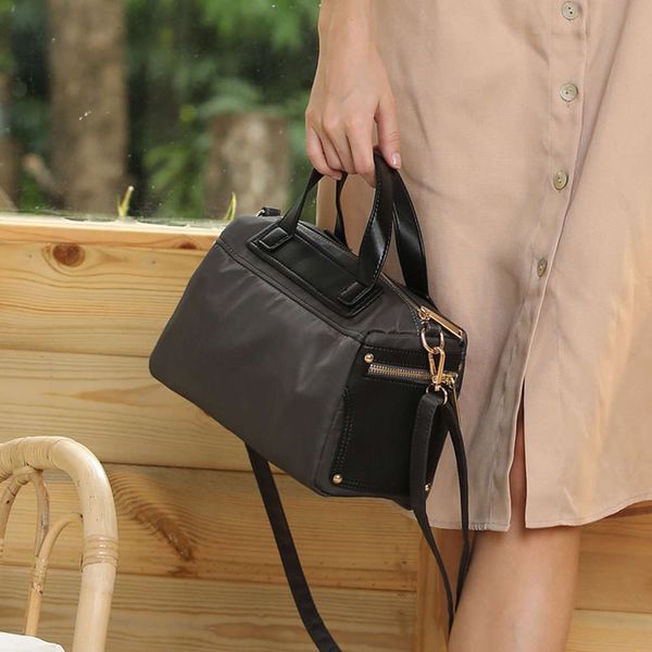 luxurys designers principal bucket handbag 2021 new nylon women's canvas oxford one shoulder messenger bag
luxurys designers principal bucket handbag 2021 new nylon women's canvas oxford one shoulder messenger bag