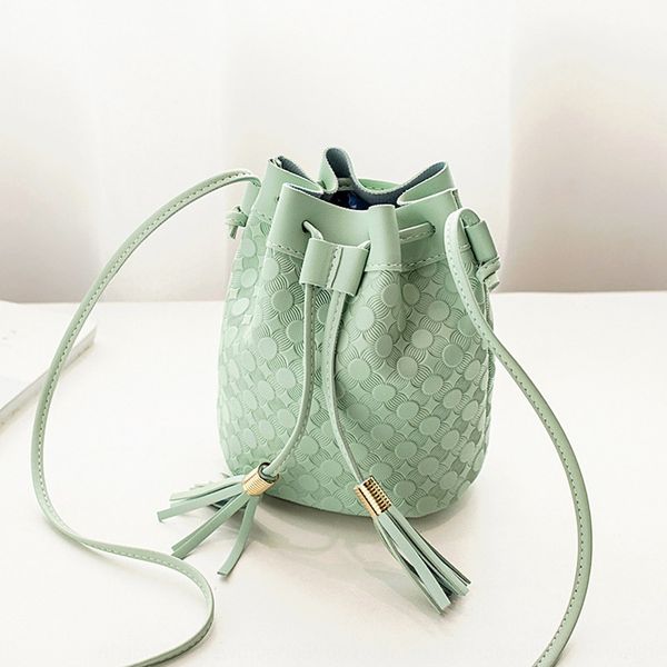 весна 2019 новая тенденция моды я одного плеча женщин мешок ведро bagsatchel ведро мешок tvvnn
весна 2019 новая тенденция моды я одного плеча женщин мешок ведро bagsatchel ведро мешок tvvnn