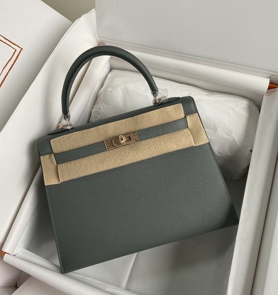 luxury purse fully handmade quality 25cm epsom leather vert color wholesale price wax stitching gold and silver hardware fast
luxury purse fully handmade quality 25cm epsom leather vert color wholesale price wax stitching gold and silver hardware fast