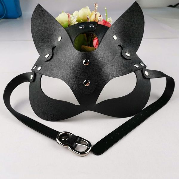 faux half women leather cat design face cover cosplay mask game masquerade halloween party props
faux half women leather cat design face cover cosplay mask game masquerade halloween party props