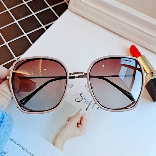 2020 women's korean version of the sunglasses retro vintage round face thin sunshade driving sun glasses eyeglasses uv, White;black
2020 women's korean version of the sunglasses retro vintage round face thin sunshade driving sun glasses eyeglasses uv, White;black