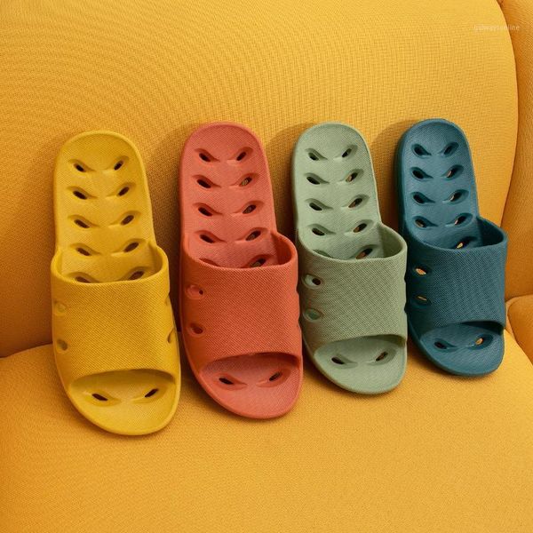 mazefegn 2020 new men slippers fashion summer flats male casual slip on hollow out bathroom flip flops slides men indoor shoes1, Black
mazefegn 2020 new men slippers fashion summer flats male casual slip on hollow out bathroom flip flops slides men indoor shoes1, Black