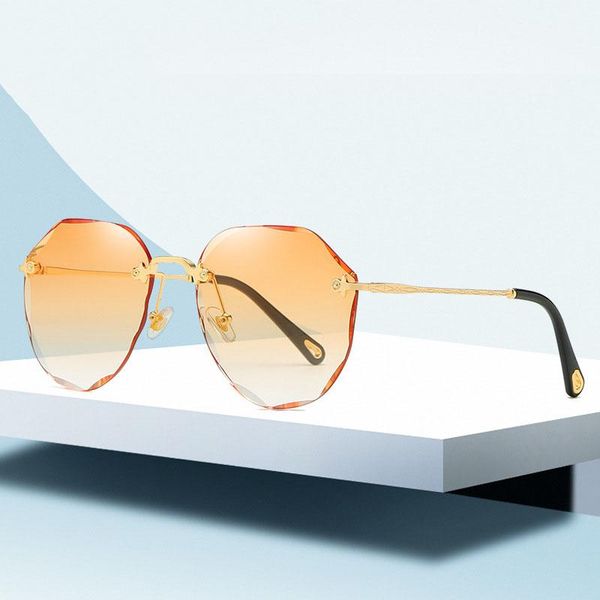 sunglasses toyearn 2021 fashion brand designer vintage rimless pilot women clear lens gradient sun glasses for female uv400, White;black
sunglasses toyearn 2021 fashion brand designer vintage rimless pilot women clear lens gradient sun glasses for female uv400, White;black