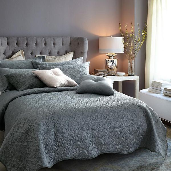 3/5/7pcs silk cotton multipurpose quilted bed spread coverlet sets used as tatami mat bed sheet quilt sofa cover size1
3/5/7pcs silk cotton multipurpose quilted bed spread coverlet sets used as tatami mat bed sheet quilt sofa cover size1