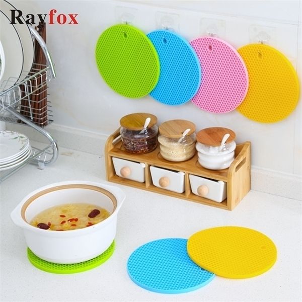 multi-use round heat resistant silicone mat drink cup coasters non-slip pot holder table placemat kitchen accessories
multi-use round heat resistant silicone mat drink cup coasters non-slip pot holder table placemat kitchen accessories