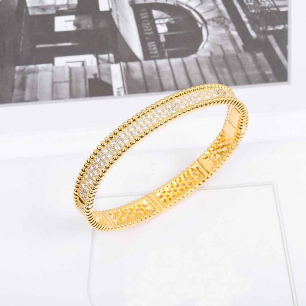 2022 charm bangle punk band bracelet with all sparkly diamonds in three colors plated for women wedding jewelry gift have box stamp ps7327, Black
2022 charm bangle punk band bracelet with all sparkly diamonds in three colors plated for women wedding jewelry gift have box stamp ps7327, Black