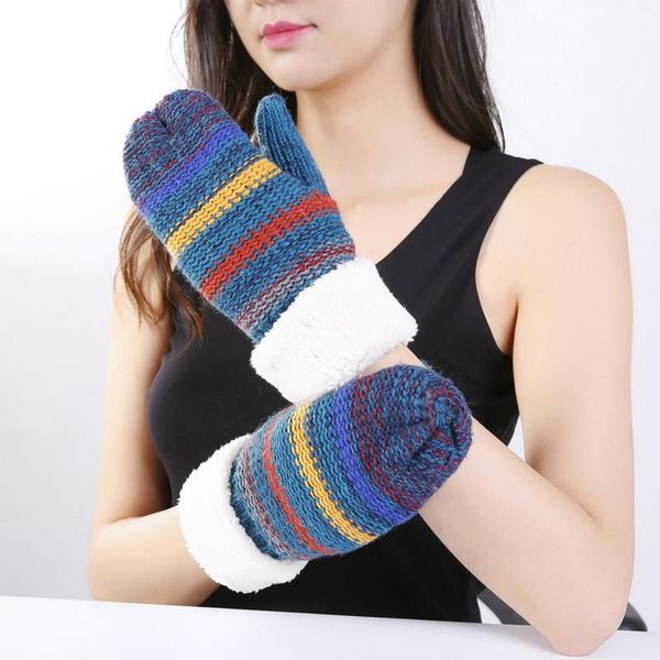 europe and the united states winter new trend of women mixed-color knitted wool plus plush thick even refers to warm ski gloves, Blue;gray
europe and the united states winter new trend of women mixed-color knitted wool plus plush thick even refers to warm ski gloves, Blue;gray