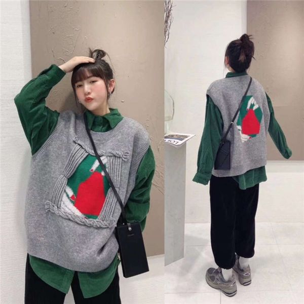 spring new korean pullover abstract jacquard waistcoat round neck loose knitted women's wear, Black;white
spring new korean pullover abstract jacquard waistcoat round neck loose knitted women's wear, Black;white