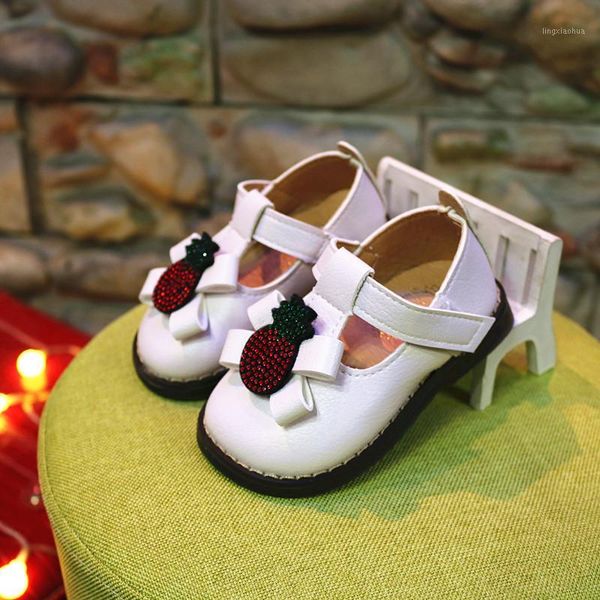 spring and summer new children's square mouth shoes girls soft bottom toddler shoes baby rhinestone princess baby 191
spring and summer new children's square mouth shoes girls soft bottom toddler shoes baby rhinestone princess baby 191