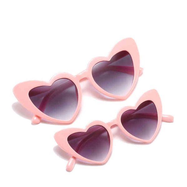 sunglasses 2022 style with a set of trendy love spicy mother and child suit glasses sunglasses on the street, White;black
sunglasses 2022 style with a set of trendy love spicy mother and child suit glasses sunglasses on the street, White;black