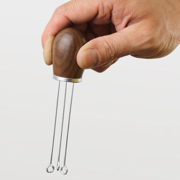 1pcs solid wood handle steel stainless distributor tool leveler tamper powder needle coffee q0109
1pcs solid wood handle steel stainless distributor tool leveler tamper powder needle coffee q0109