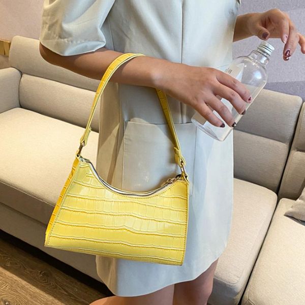 luxurious women handbag 2021 pu leather small bag fashion crocodile pattern shoulder bag underarm
luxurious women handbag 2021 pu leather small bag fashion crocodile pattern shoulder bag underarm