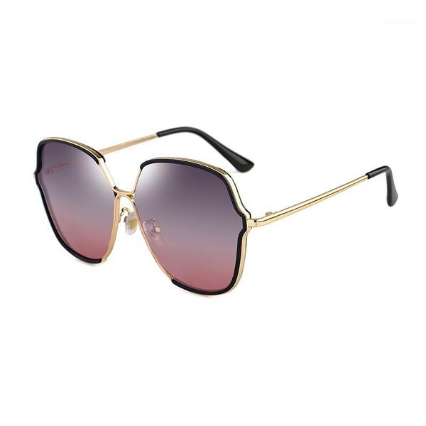 2020 oversize brand new fashion irregular metal frame sunglasses resin material lenses 6301 uv400 protection eyewear1, White;black
2020 oversize brand new fashion irregular metal frame sunglasses resin material lenses 6301 uv400 protection eyewear1, White;black