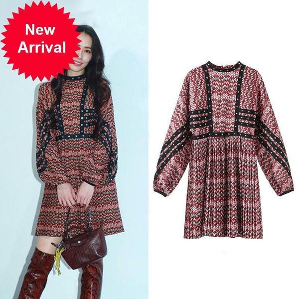 new runway 2021 autumn of striped women with vintage black hollow chiffon dress out luxury fashion lace em7g, Black;gray
new runway 2021 autumn of striped women with vintage black hollow chiffon dress out luxury fashion lace em7g, Black;gray