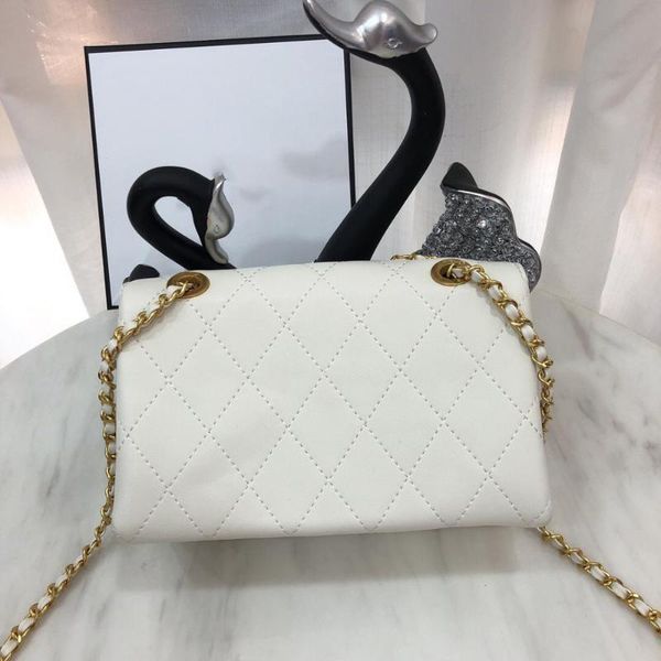 the new style fashion and vingate cover genuine cow leather women one shoulder bag crossbody bag 3 color 21cm
the new style fashion and vingate cover genuine cow leather women one shoulder bag crossbody bag 3 color 21cm