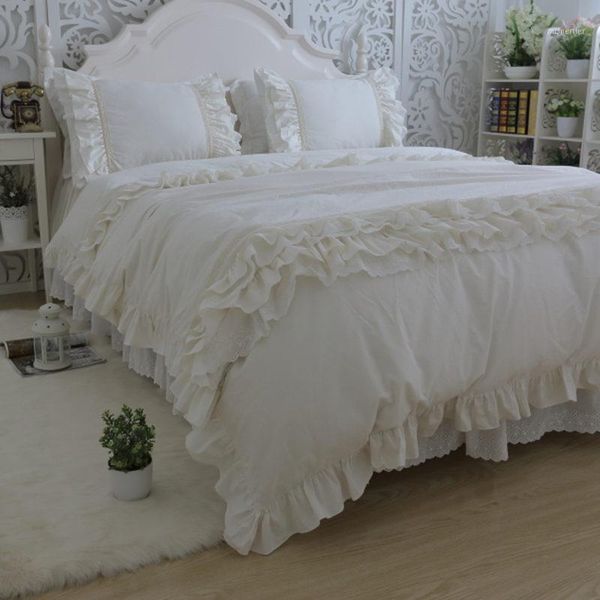 bedding sets luxury set king size embroidery big ruffle lace layer duvet cover bedspread princess bed linen pillowcase1
bedding sets luxury set king size embroidery big ruffle lace layer duvet cover bedspread princess bed linen pillowcase1