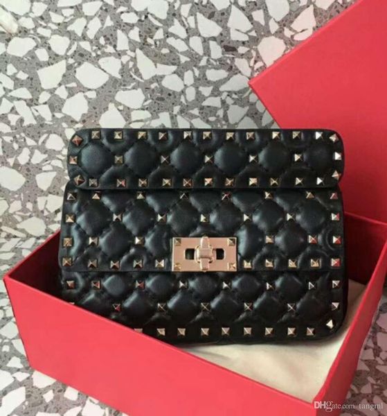 2019 stud genuine leather high fashion handbag diamond lattice metallic full starts evening small bag detachable strap women cluth bag 20cm
2019 stud genuine leather high fashion handbag diamond lattice metallic full starts evening small bag detachable strap women cluth bag 20cm