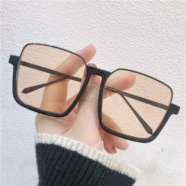 chaowang tawny sunglasses women's shoes korean red square half frame sunglasses anti ultraviolet big face thin, White;black
chaowang tawny sunglasses women's shoes korean red square half frame sunglasses anti ultraviolet big face thin, White;black
