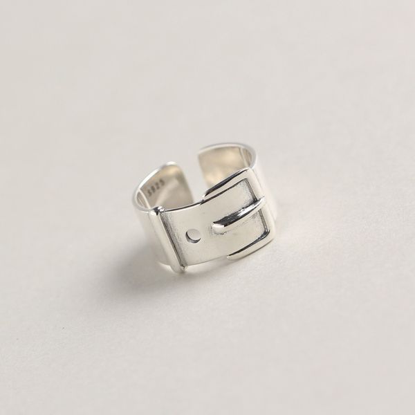 New design 925 sterling silver vintage jewelry antique silver minimalism handmade designer women's adjustable rings belt buckle shape rings
New design 925 sterling silver vintage jewelry antique silver minimalism handmade designer women's adjustable rings belt buckle shape rings