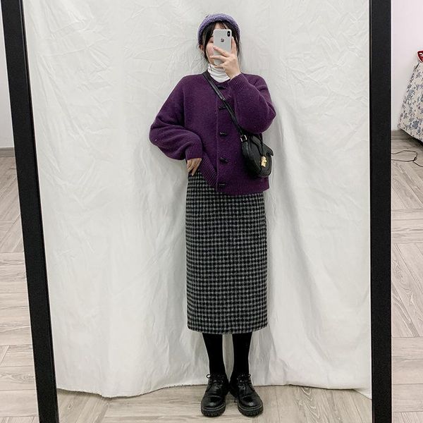 large size dress retro plaid skirt female mid-length autumn and winter slimming cover cross-skirt, Gray
large size dress retro plaid skirt female mid-length autumn and winter slimming cover cross-skirt, Gray