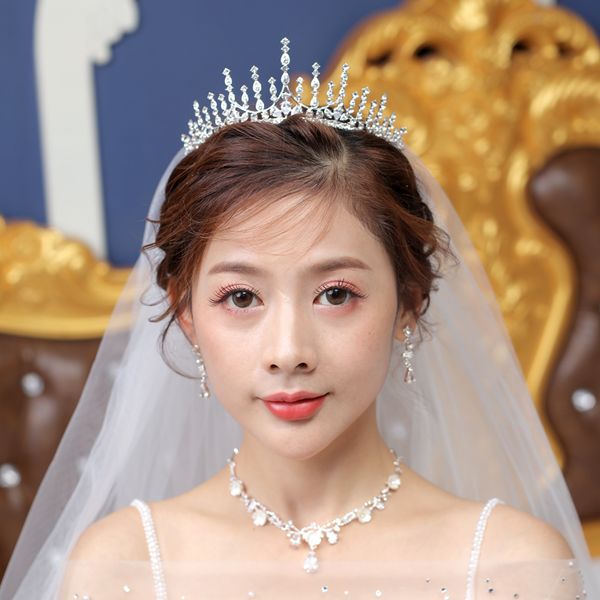 2020 new bridal and headdress three piece set super immortal atmosphere luxury korean wedding dress crown girl, Silver
2020 new bridal and headdress three piece set super immortal atmosphere luxury korean wedding dress crown girl, Silver