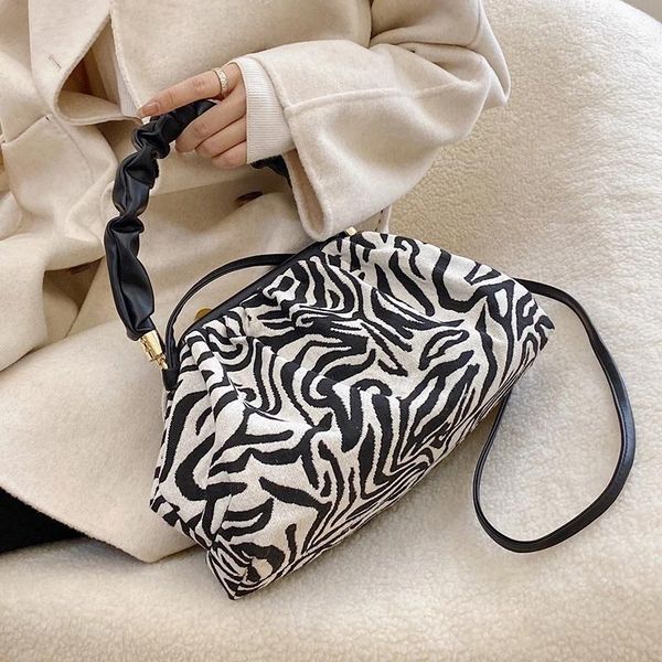 embroidered canvas clutch crossbody bags for women 2020 winter shoulder bag trend women's luxury handbags and purses
embroidered canvas clutch crossbody bags for women 2020 winter shoulder bag trend women's luxury handbags and purses