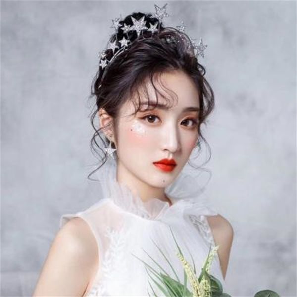 quality bridal crown headdress japanese and korean super shining white yarn hairdressing dress xianmei wedding new hairband star, Silver
quality bridal crown headdress japanese and korean super shining white yarn hairdressing dress xianmei wedding new hairband star, Silver