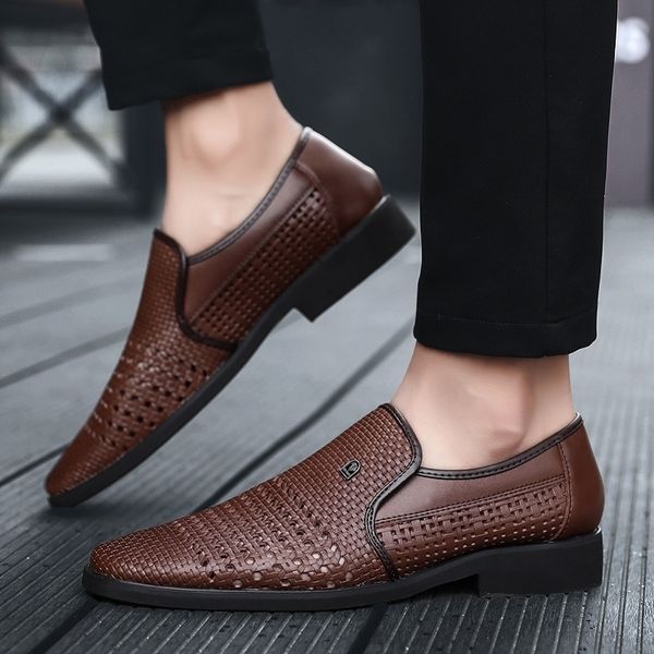 summer men's leather sandals genuine leather soft bottom slip-on shoes hole shoes middle-aged hollow weave dad shoes 47 48 y200104, Black
summer men's leather sandals genuine leather soft bottom slip-on shoes hole shoes middle-aged hollow weave dad shoes 47 48 y200104, Black