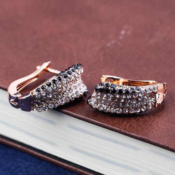 stud korean fashion rose gold color zircon crystal earrings for women female wedding band gift z5m112, Golden;silver
stud korean fashion rose gold color zircon crystal earrings for women female wedding band gift z5m112, Golden;silver