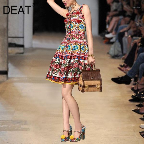 casual dresses deat 2021 summer fashion sleeveless print suspender single row diamond buckle high waist long pleated dress women se4831, Black;gray 
casual dresses deat 2021 summer fashion sleeveless print suspender single row diamond buckle high waist long pleated dress women se4831, Black;gray