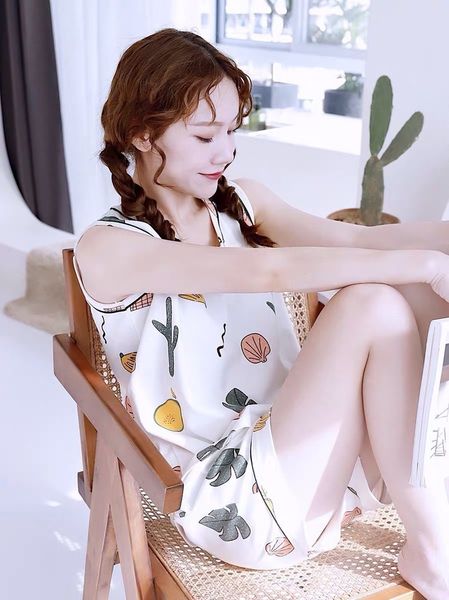 summer casual home wear new women's sleepwear sets sleeveless shorts underwear ladies loose pajama suit cotton pijama pyjama t200429, Black;red
summer casual home wear new women's sleepwear sets sleeveless shorts underwear ladies loose pajama suit cotton pijama pyjama t200429, Black;red
