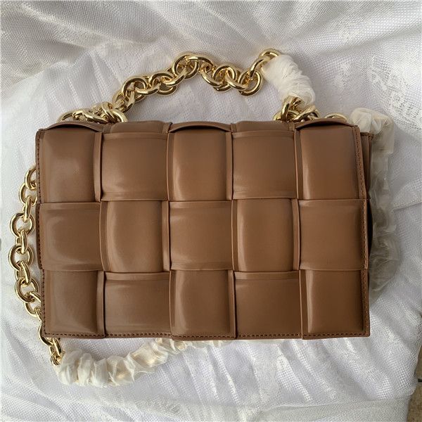 2021 camera bag with the color letter strap handbags fluorescent letters shoulder diagonal shoulder strap bag female purses handbags
2021 camera bag with the color letter strap handbags fluorescent letters shoulder diagonal shoulder strap bag female purses handbags